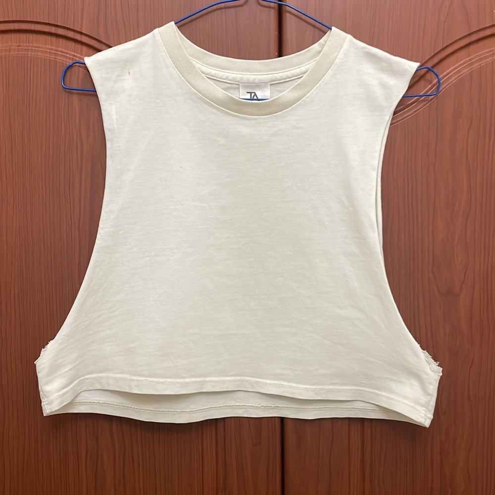 Tracy Anderson crop
